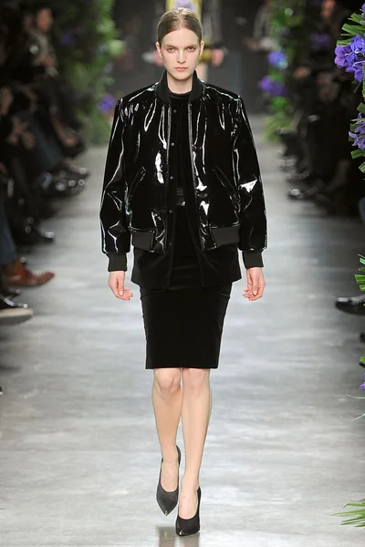 Look 40